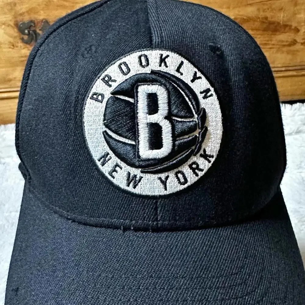 Mitchell & Ness Brooklyn Nets Black Snapback Cap Unisex OS